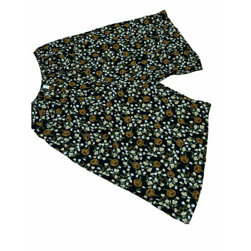 Quần đùi lanh bà già