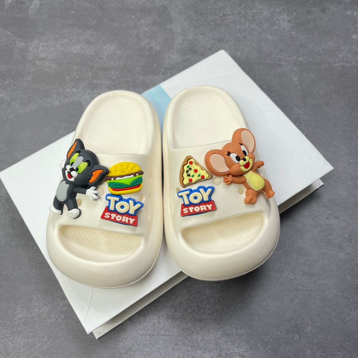 Dép lê bánh mỳ cho bé gái, trai siêu nhẹ EVA  không mùi.