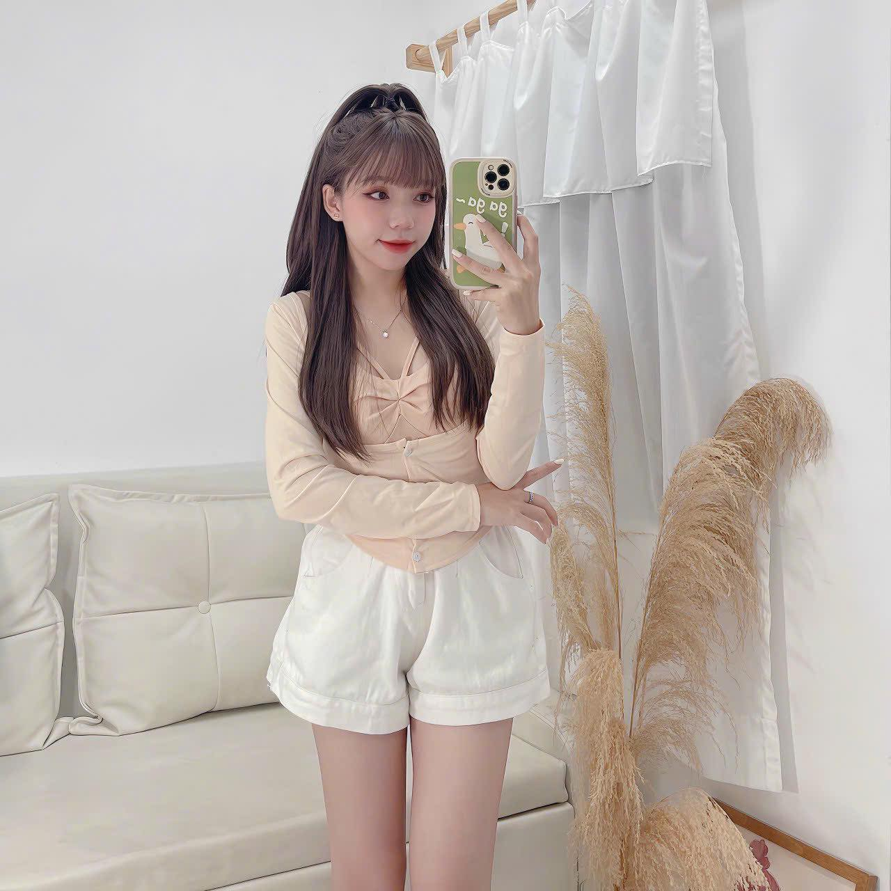 Set Áo Yếm Có Mút + Áo Croptop Vạt Nhọn Tay Dài