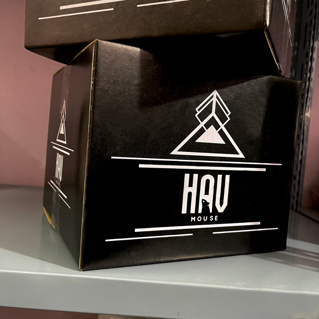 Mũ lưỡi trai balenciaga đen logo thêu chỉ vàng tinh tế dành cho nam và nữ