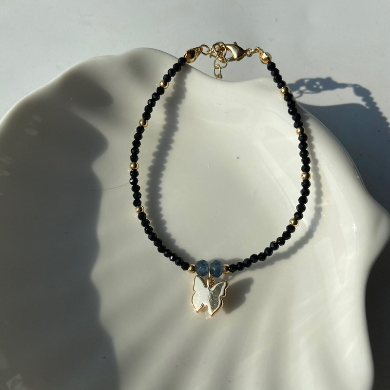 Vòng tay Luna màu đen cá tính Handelait