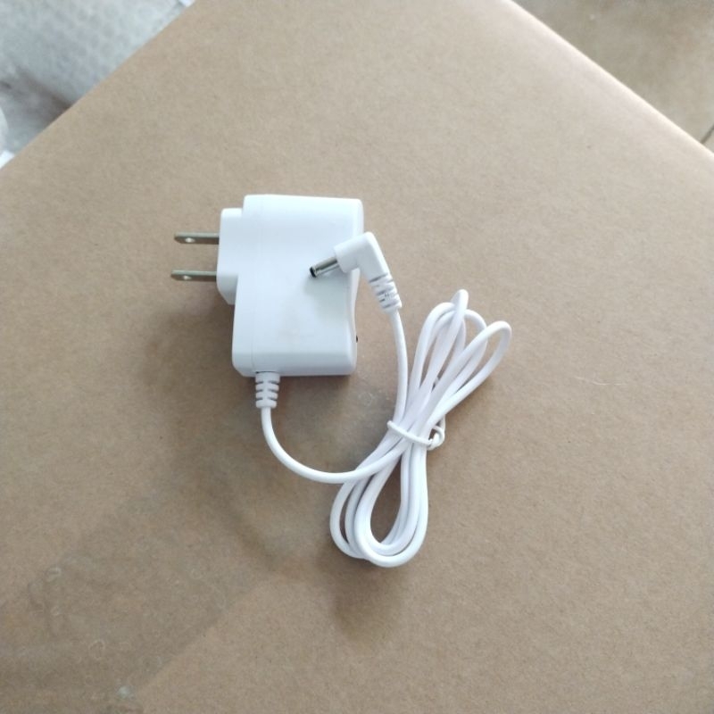 Dây sạc mèo Thần Tài vẫy tay