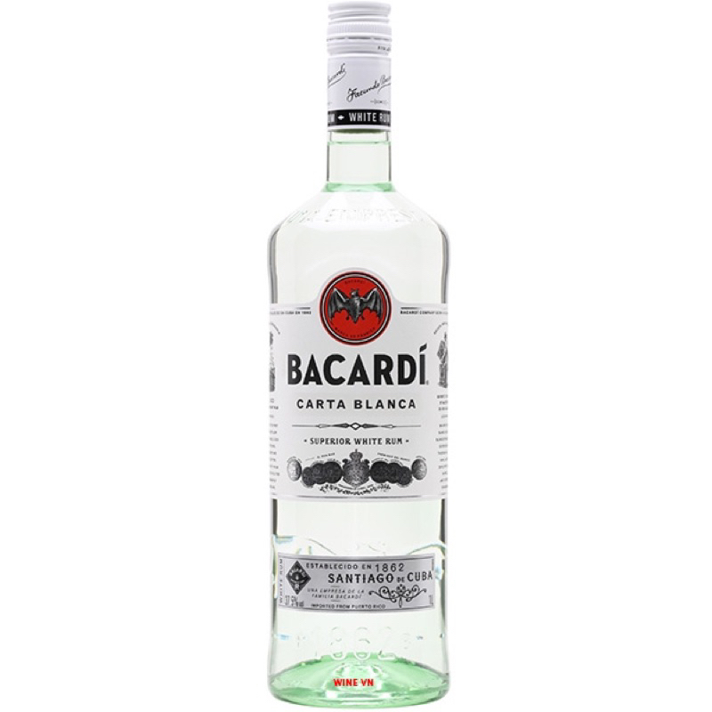 Vỏ chai đựng rượu ngoại thủy tinh decor trang trí Bacardi Carta Blanca sản xuất tại Puerto Rico