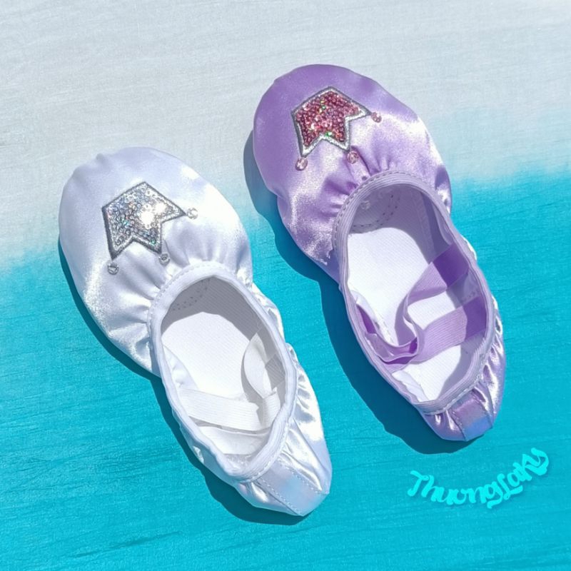 Giày múa ballet cao cấp satin thêu sequin vương miện màu Tím và Trắng