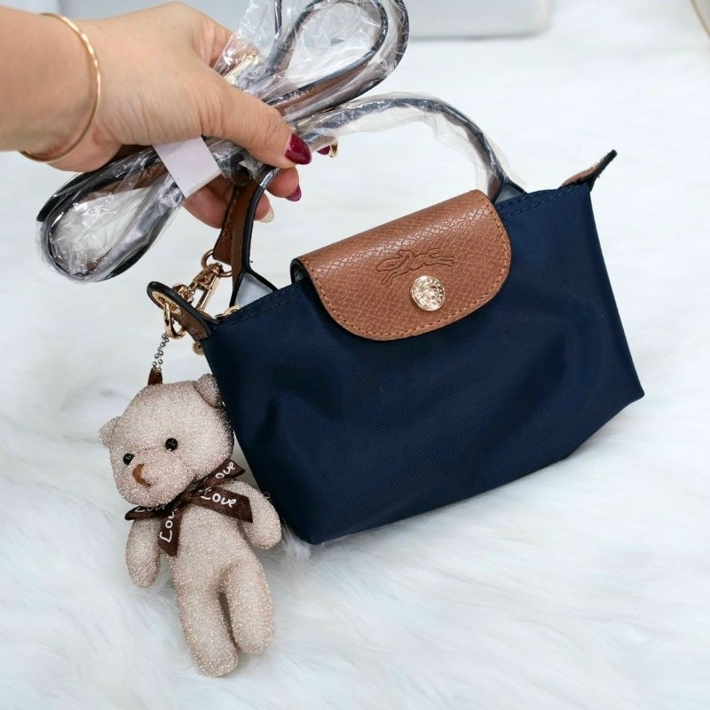Túi LongChamp có đeo chéo tặng kèm móc bông siêu cưng