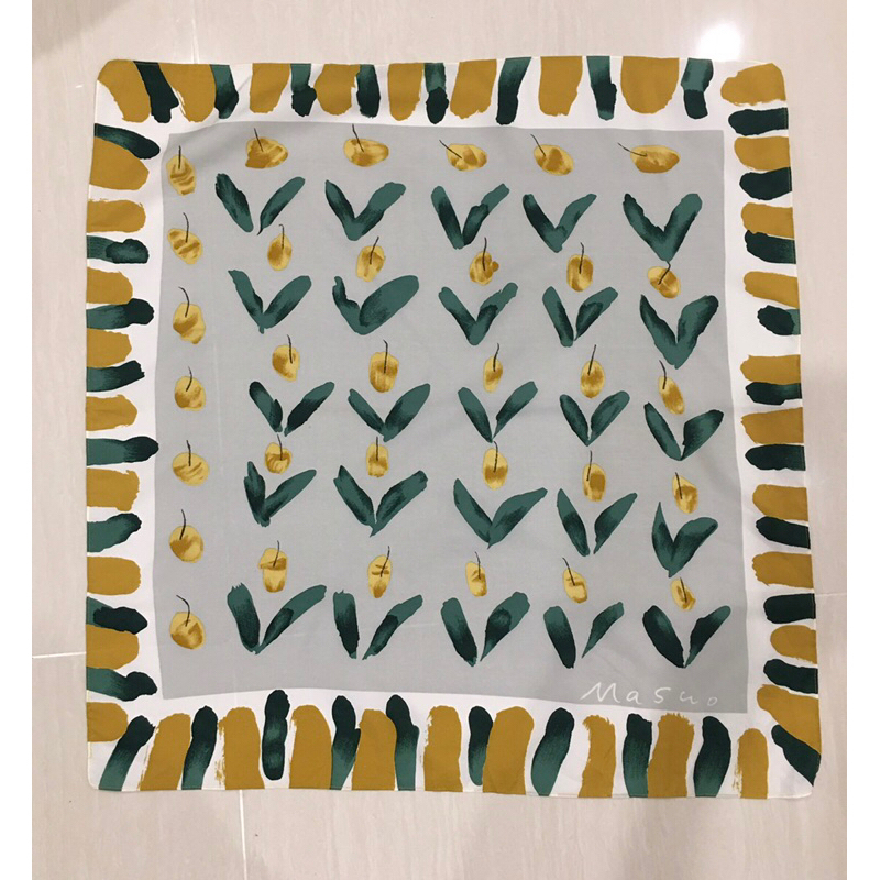 Khăn họa tiết vuông 2nd hand