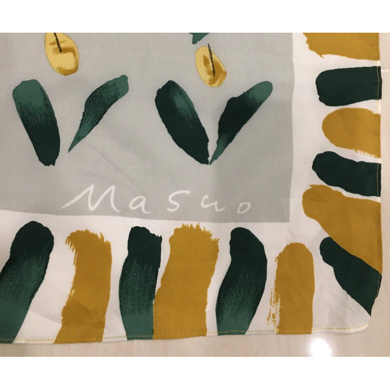 Khăn họa tiết vuông 2nd hand