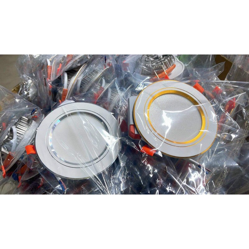 Đèn âm trần 7w 3 mầu phi 90 trang trí chiếu sáng