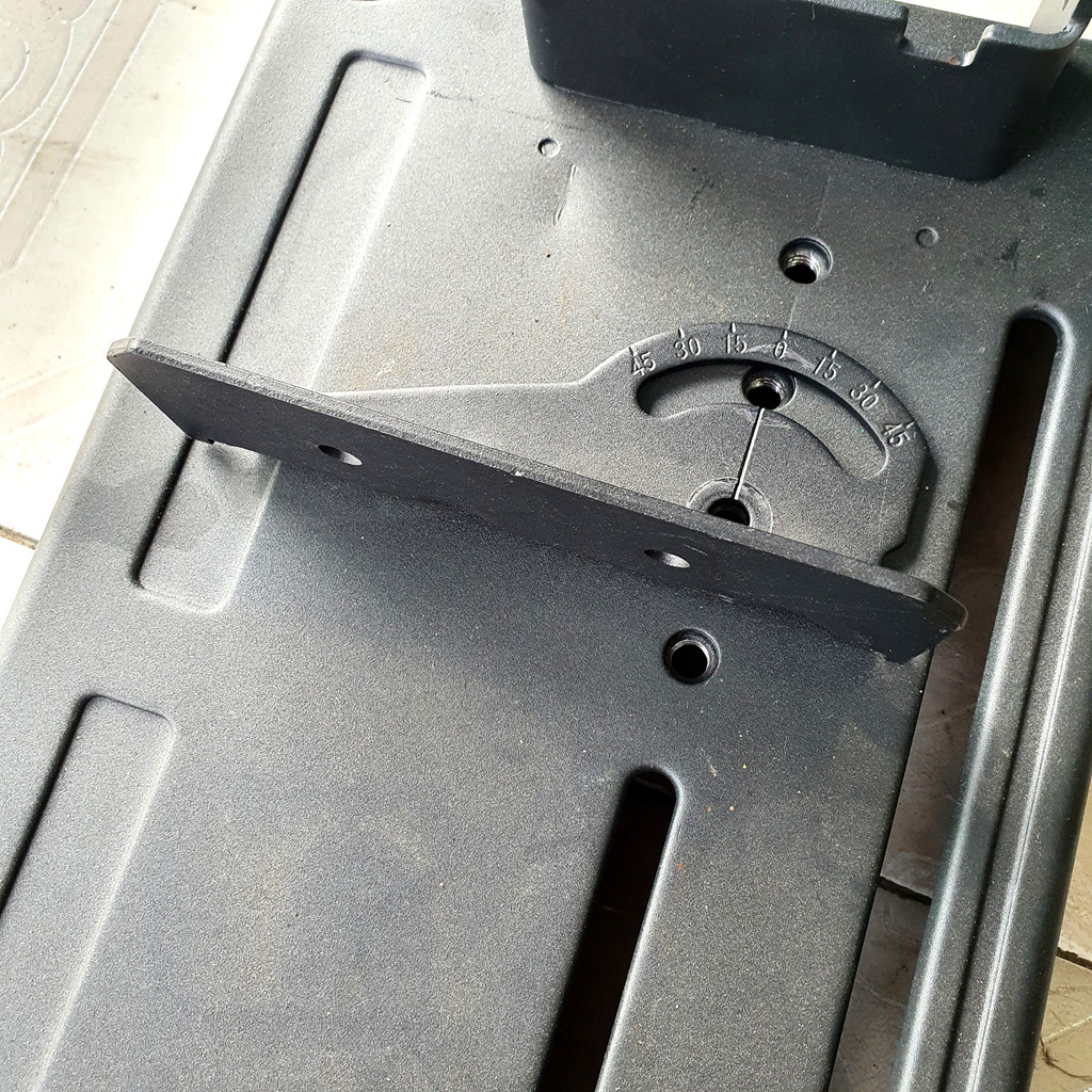 Giá đỡ chia góc dùng cho máy cắt sắt 355mm Makita 345315-1