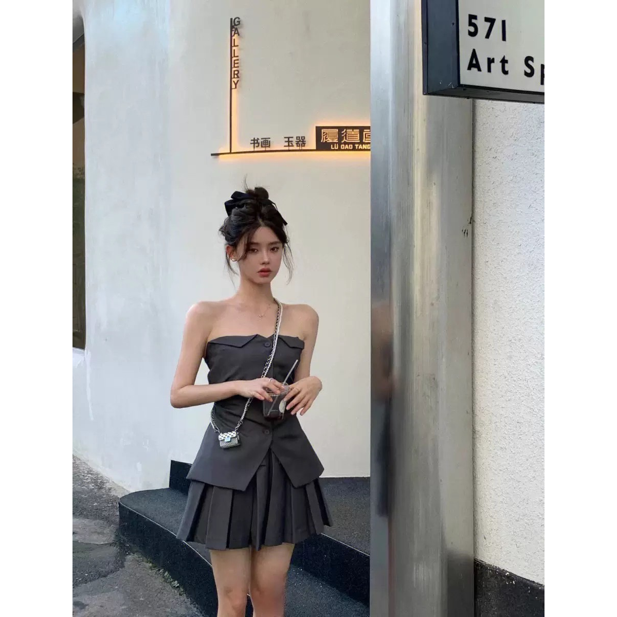 Set áo 2 dây + chân váy xếp ly