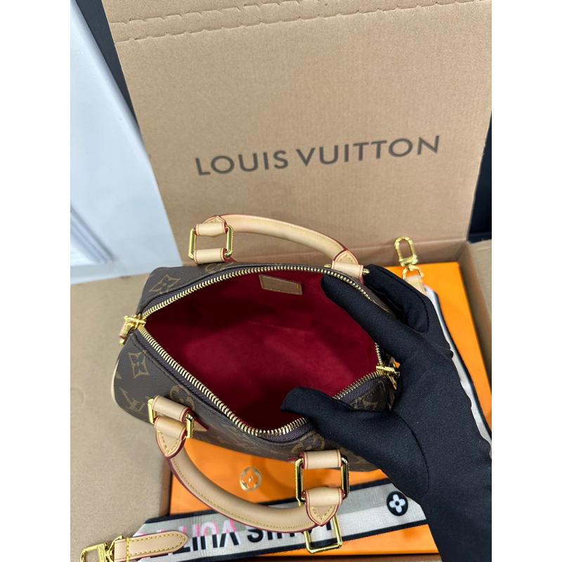 Túi Lv trống kèm dây đeo chéo