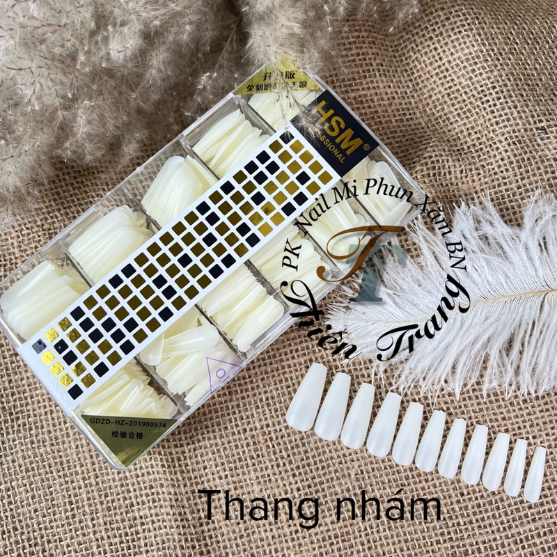 móng úp HSM phom vuông