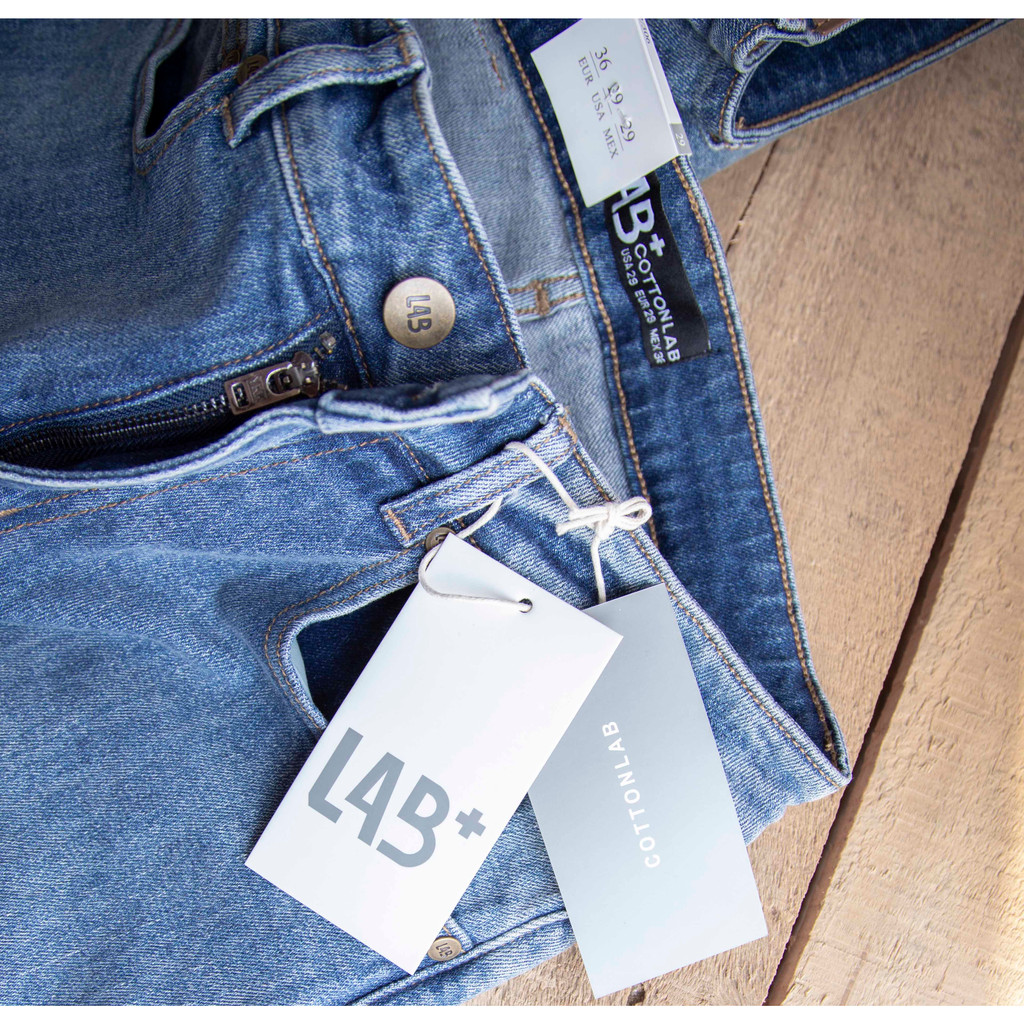 Quần Jean nam LAB+ COTTONLAB màu xanh wash, quần bò nam co giãn form Slimfit - LAB230501