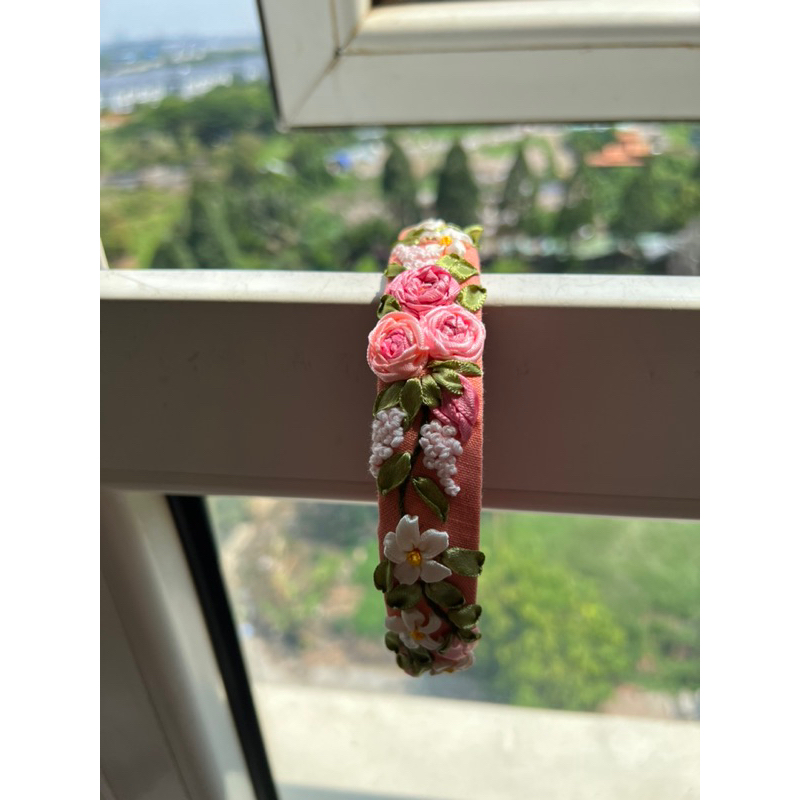 Cài tócthêu tay Handmade by Chang