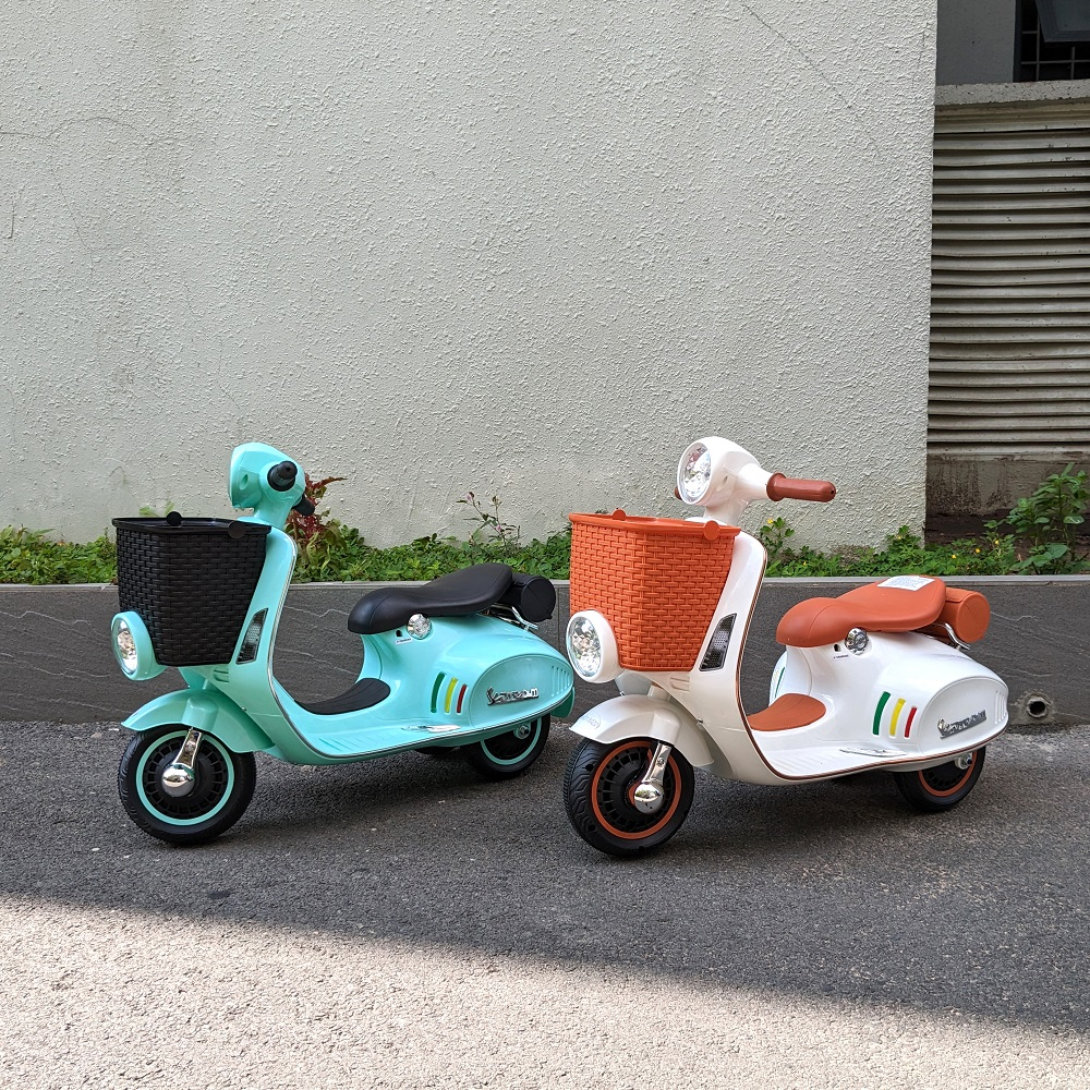 Xe máy điện Vespa trẻ em có giỏ BABY PLAZA W03