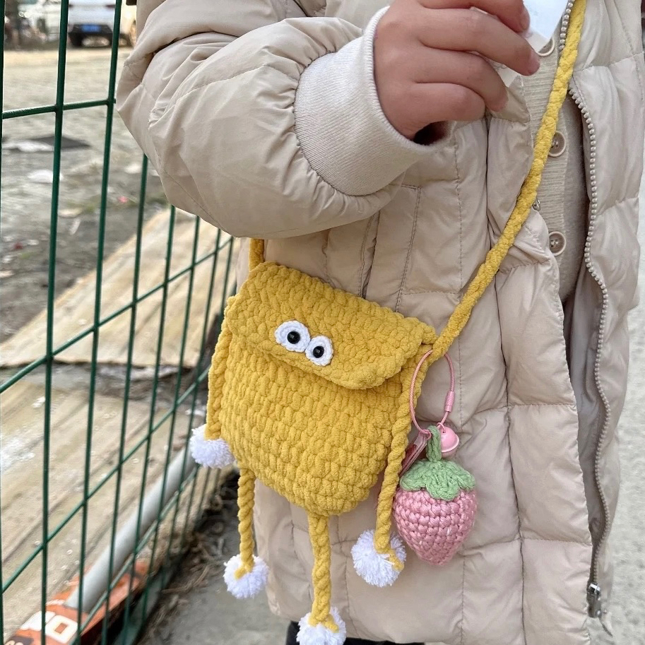 TÚI CON BỌ LEN NHUNG ĐŨA