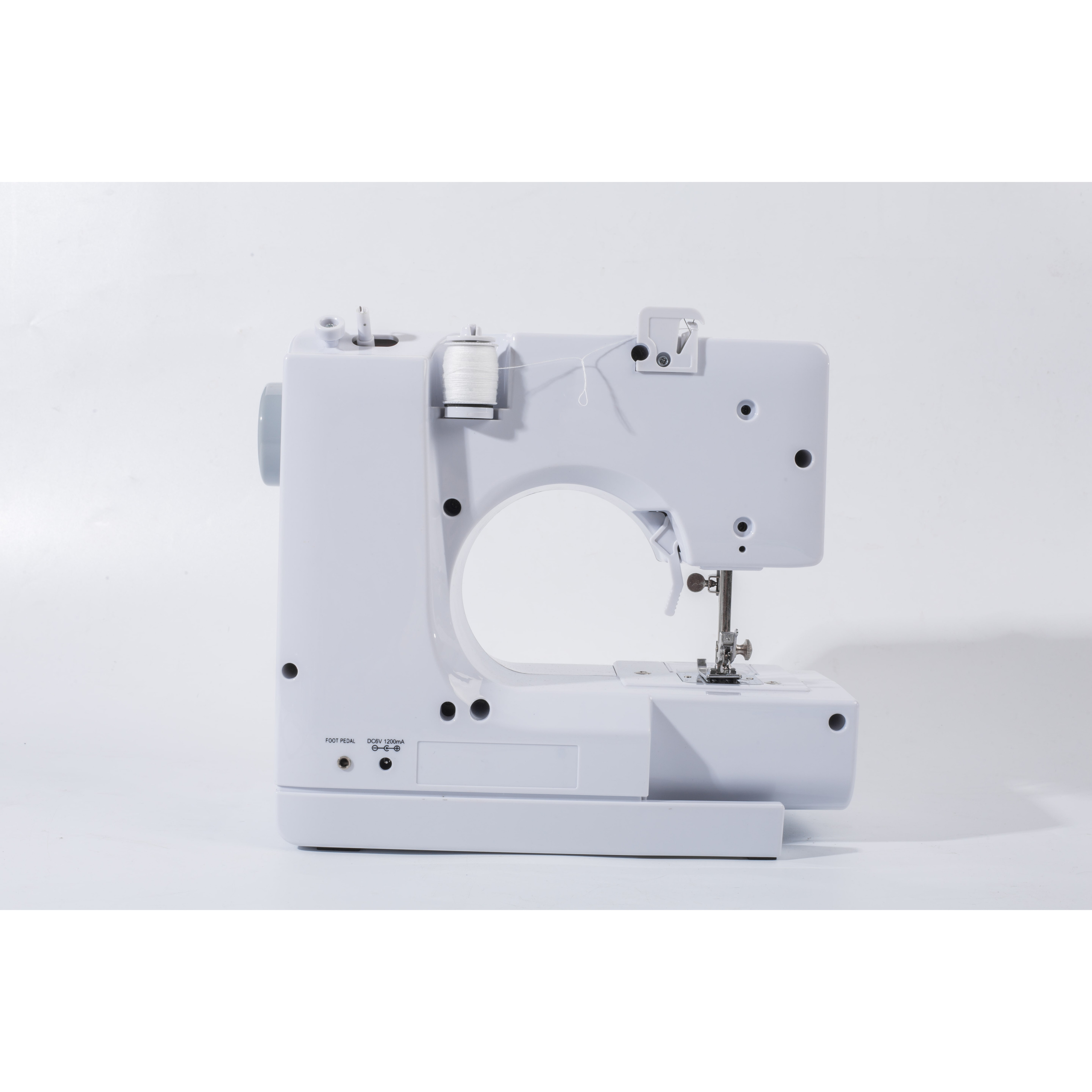 [DÒNG MỚI] Máy Khâu Mini Gia Đình UFR 725 12 Đường May, Có Vắt Sổ Kèm Chân Vịt FAMAHA