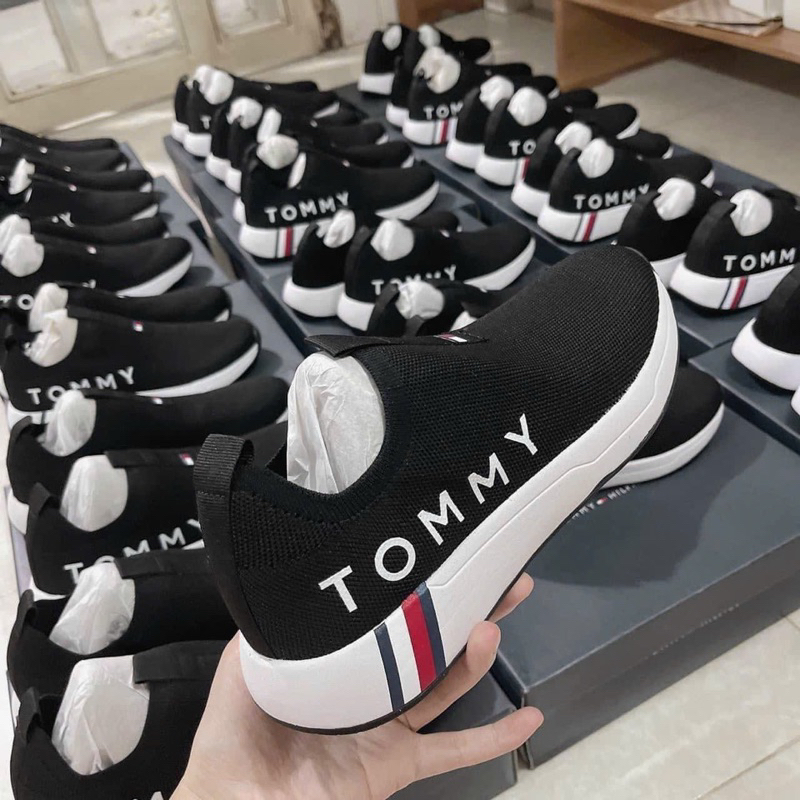 Giày TOMMY HILFIGER WOMEN'S ALIAH SPORTY SLIP-ON SNEAKERS