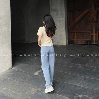 Áo montoghi viền cổ