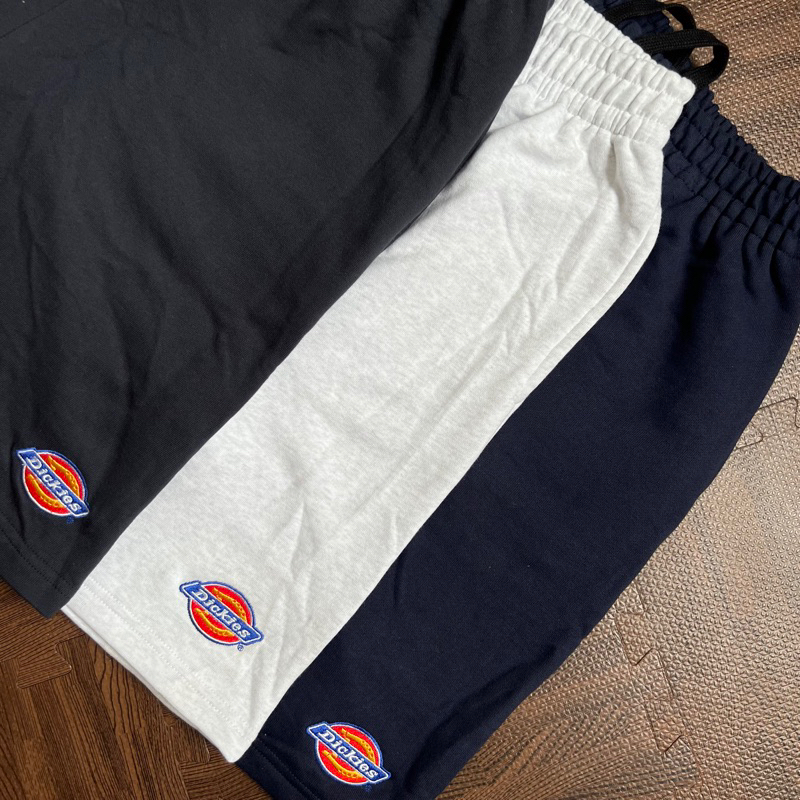 - Quần Short DICKIES chất vải nỉ màu đen/xám/xanh đen