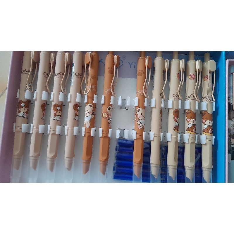 Bút máy bấm xóa được tiện lợi