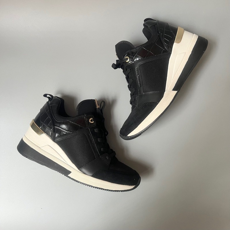 Giày sneaker Michael K0rs chính hãng size 8.5 us