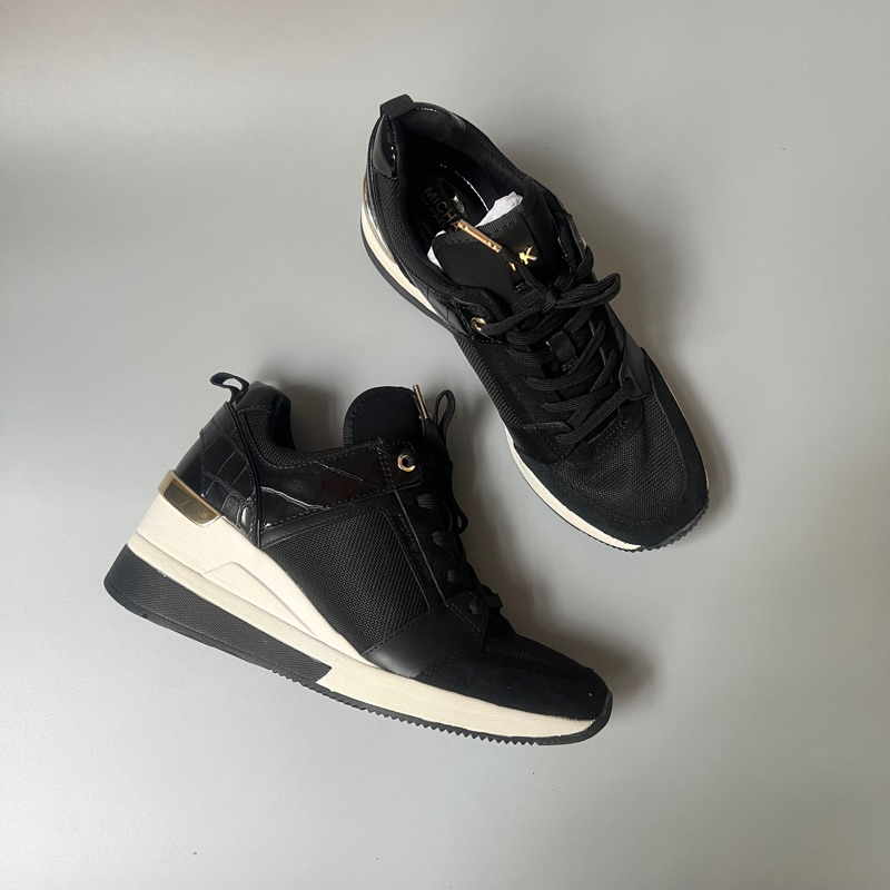 Giày sneaker Michael K0rs chính hãng size 8.5 us