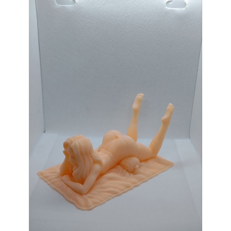 IN 3D - Giá đỡ điện thoại hình cô gái độc đáo