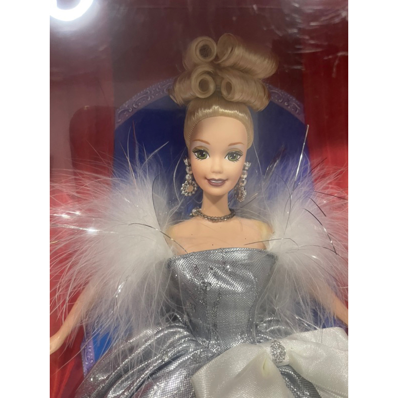 Búp bê Silver Royal barbie