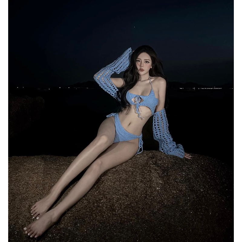 Bộ bikini len móc ngôi sao