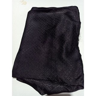 Quần satanh bà già