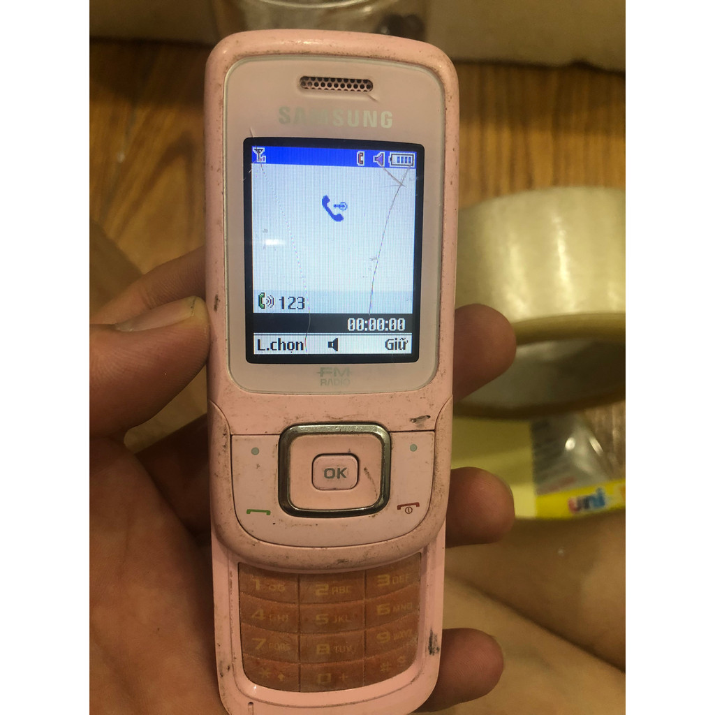 Xác SAMSUNG E1360s màn khá, sjm sóng tốt, liệt vài phím, bán xác anh em vệ sinh lại, không bin