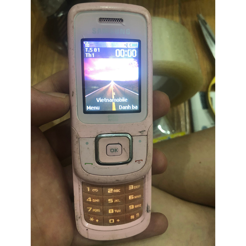 Xác SAMSUNG E1360s màn khá, sjm sóng tốt, liệt vài phím, bán xác anh em vệ sinh lại, không bin