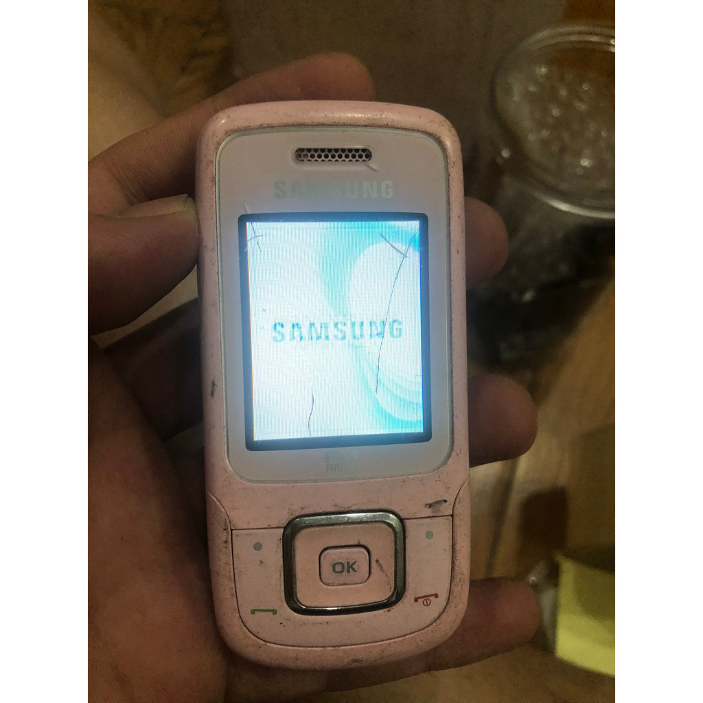 Xác SAMSUNG E1360s màn khá, sjm sóng tốt, liệt vài phím, bán xác anh em vệ sinh lại, không bin