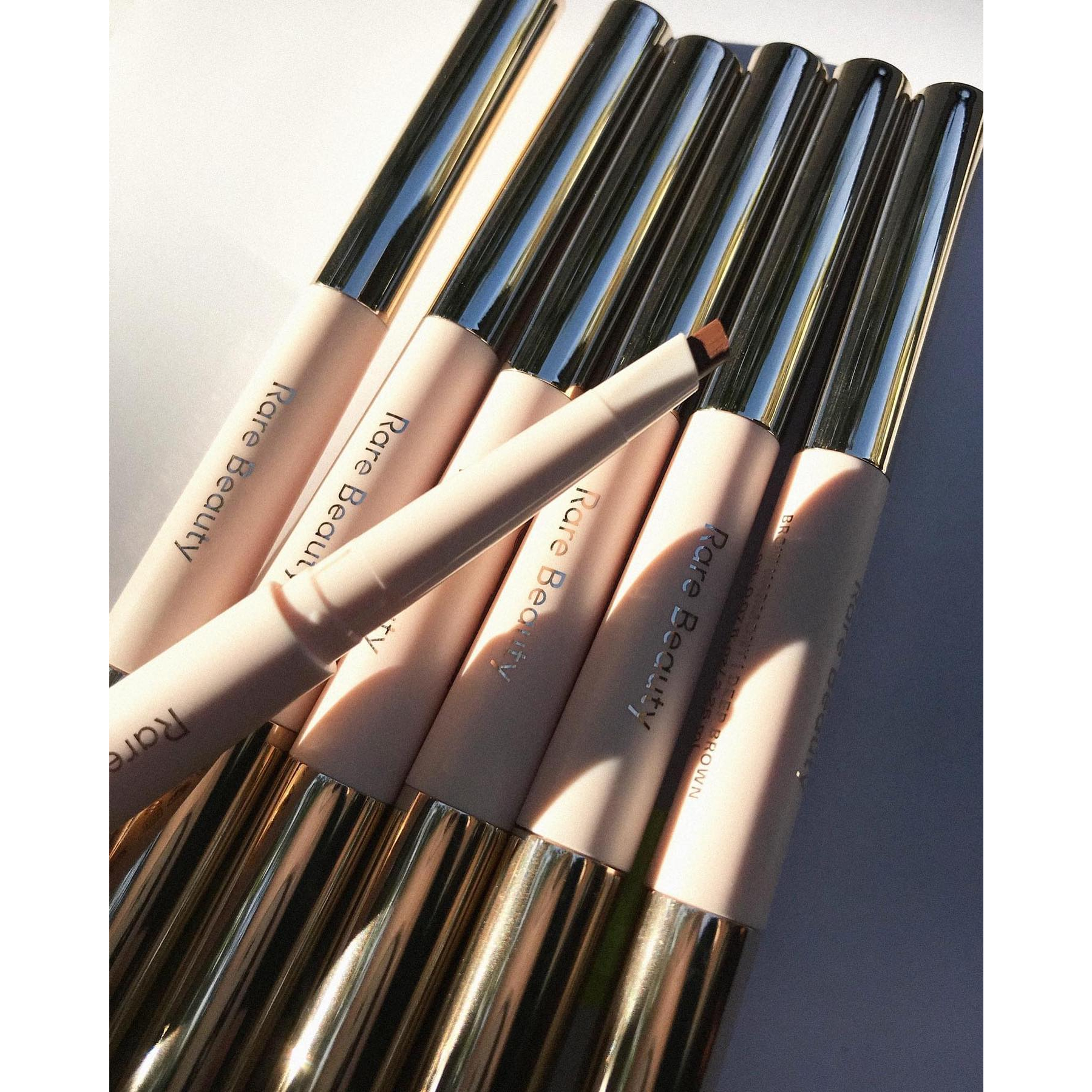 Kẻ chân mày 2 đầu Rare Beauty màu Cool Brown $22