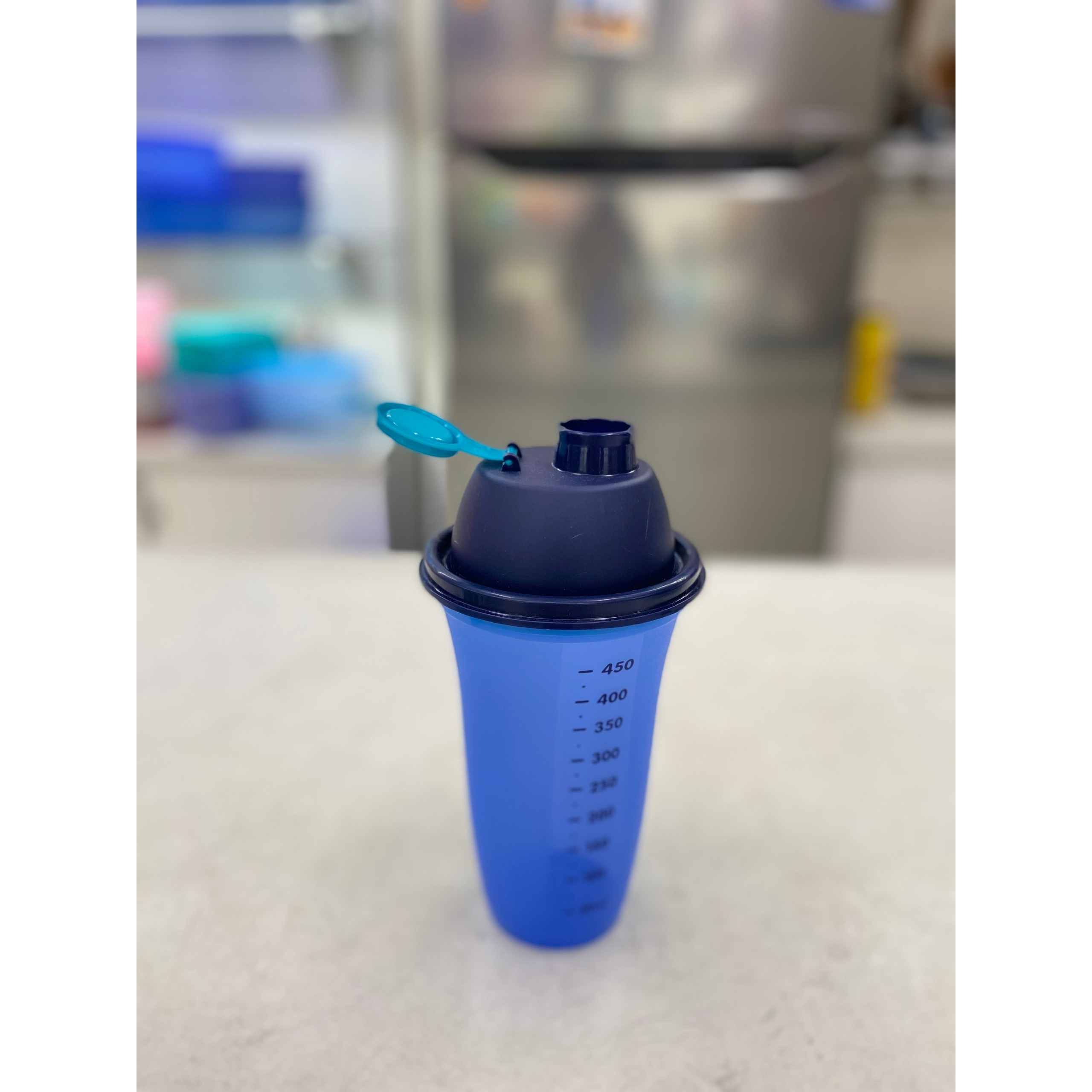 Bình lắc quick shake Tupperware