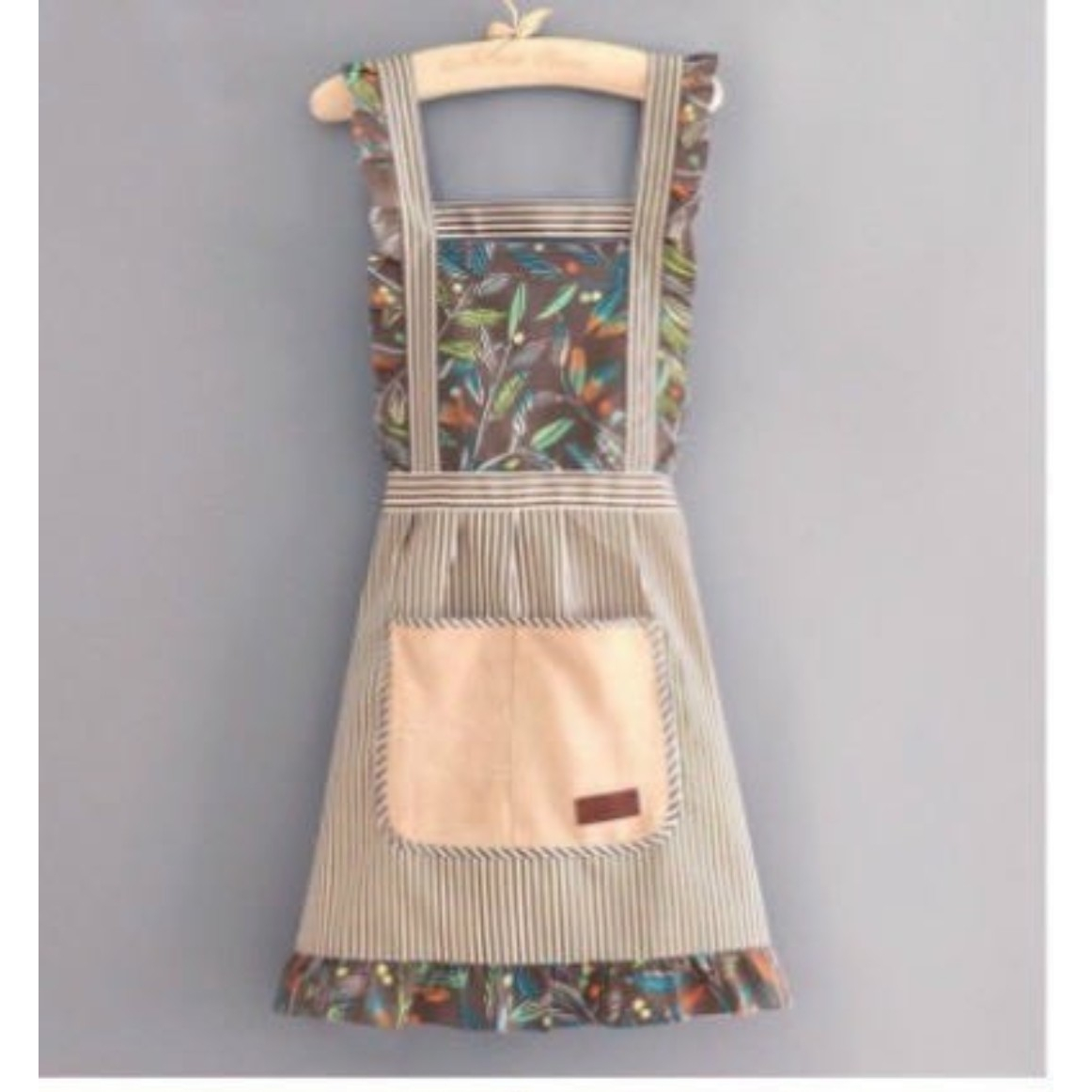 Tạp Dề Hoa Chống Thấm Nước Và Dầu Viền Bèo Đáng Yêu Cho Nữ