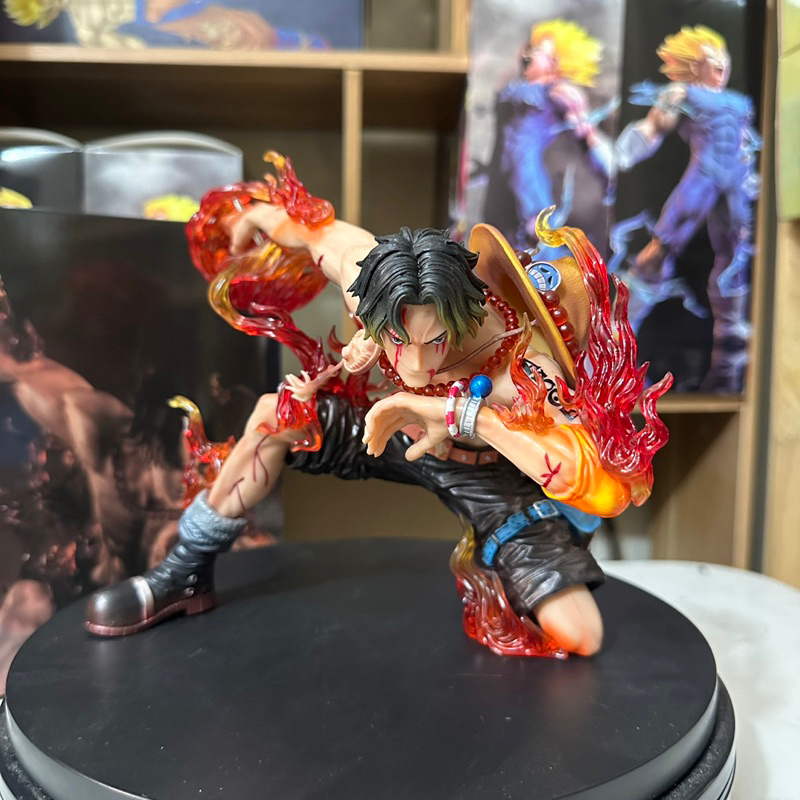 Mô hình Ace nắm đấm lửa rướm máu sau trận chiến Cao 18cm tặng kèm dây LED