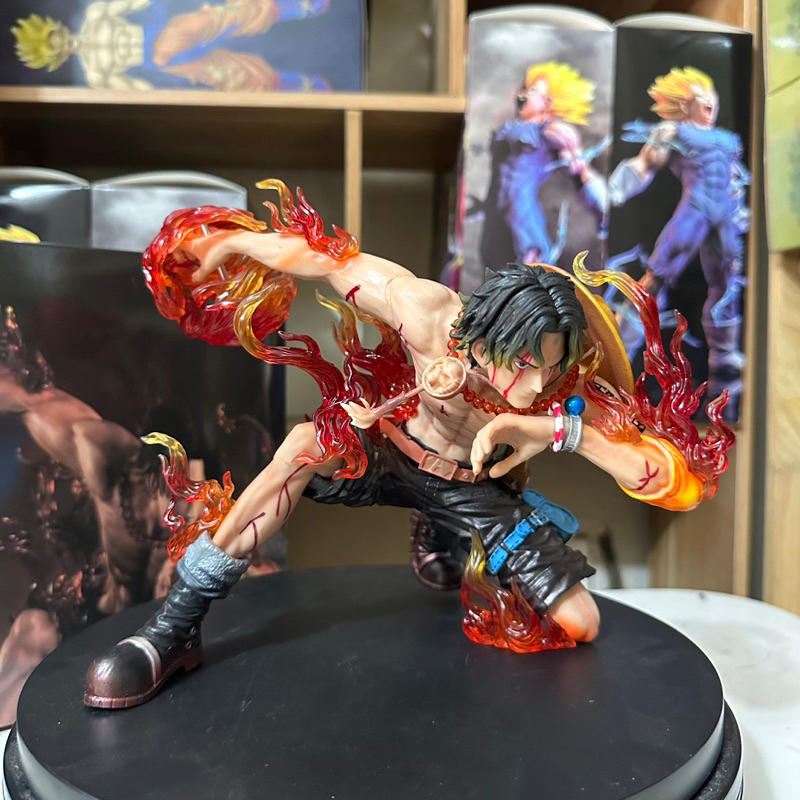 Mô hình Ace nắm đấm lửa rướm máu sau trận chiến Cao 18cm tặng kèm dây LED