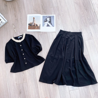 Set áo và chân váy đũi đen cổ bèo