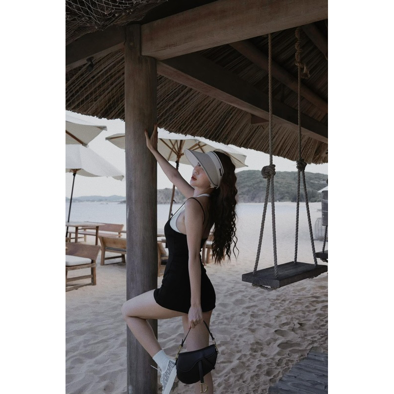 Jumsuit phối màu đi biển