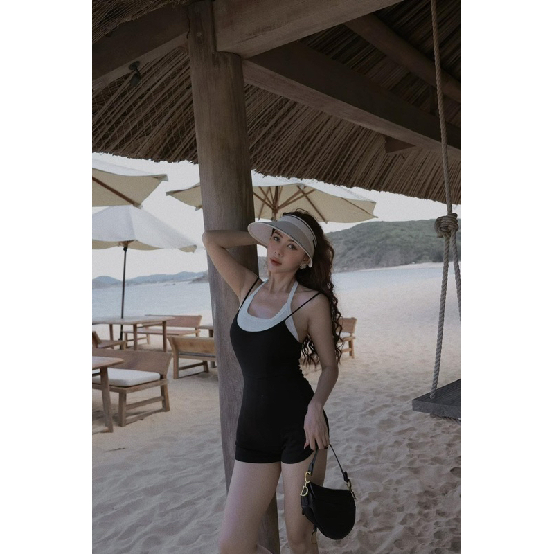 Jumsuit phối màu đi biển