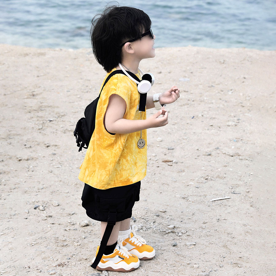 Bộ Hè Cực Xinh Áo Sát Nách Cotton Thoáng Mát Kèm Quần Short Túi Hộp Cá Tính SKLV2305