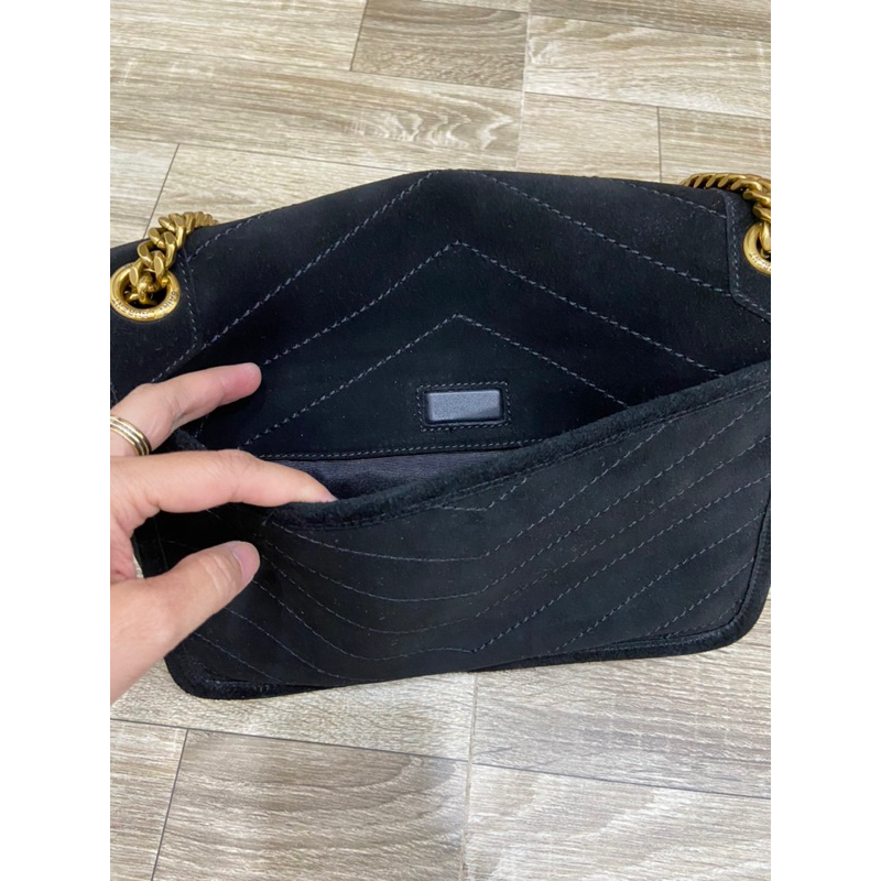 Túi si hiệu Y.S.L 26 da lộn