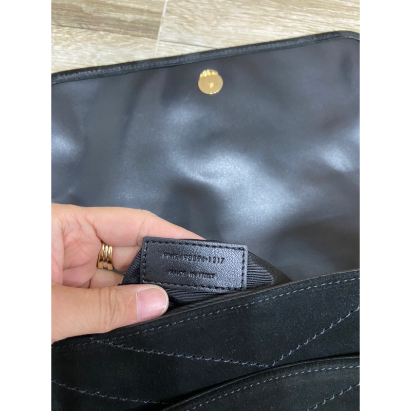 Túi si hiệu Y.S.L 26 da lộn