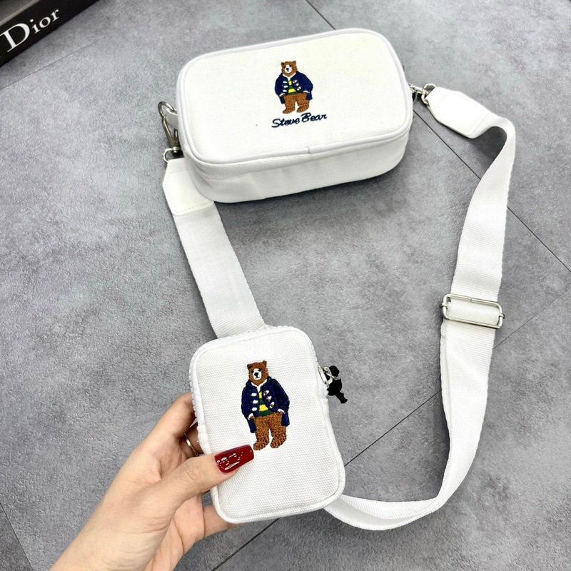 TÚI WHO.AU CON GẤU DỄ THƯƠNG TRẮNG ĐEN 2 NGĂN KÈM TÚI MINI