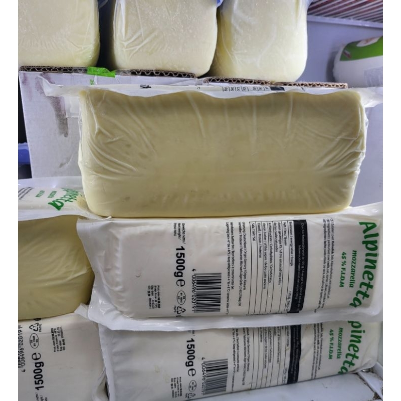 Phomai mozzarella Đức Alpinetta khối 1.5kg