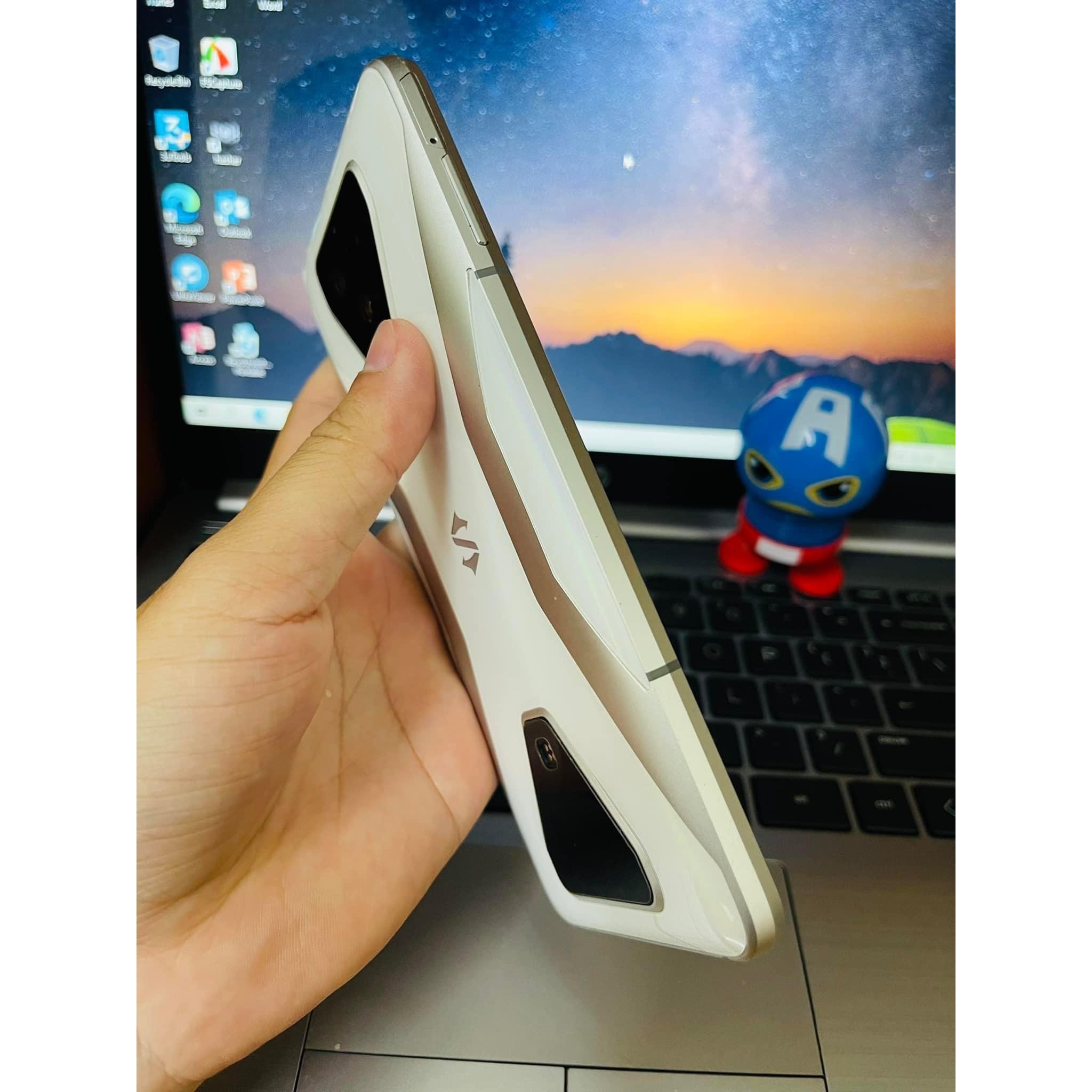 Điện thoại Xiaomi Black Shark 3  Chính hãng 100% Bảo Hành 1 Năm hoàn trả trong 7 n