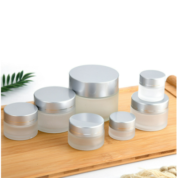 Hũ đựng lưu huỳnh 15.20.30.50g nhé a