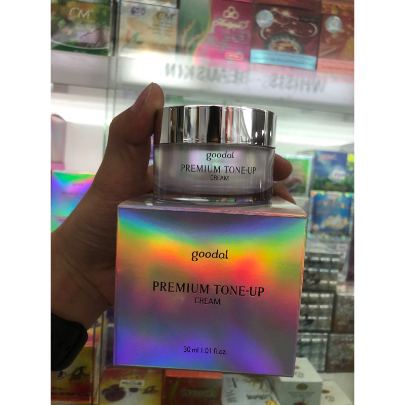 Kem Dưỡng trắng nâng tông da Ốc Sên Goodal Premium Snail Tone Up Cream 30ml